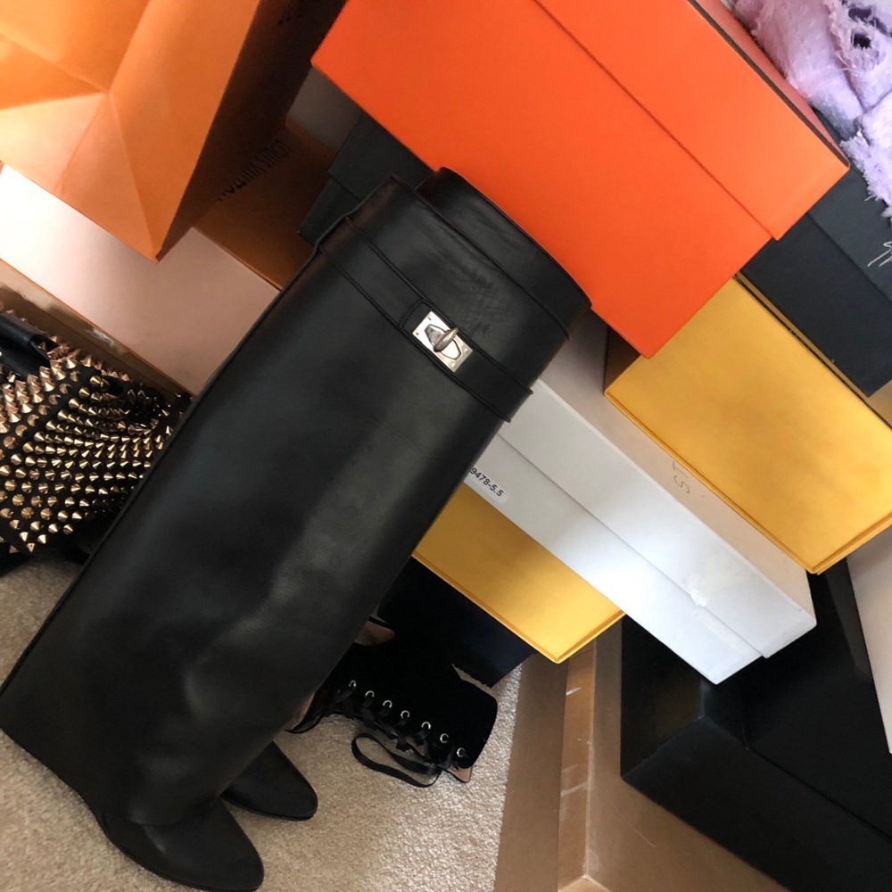 100% Authentic Givenchy Shark Lock Boots